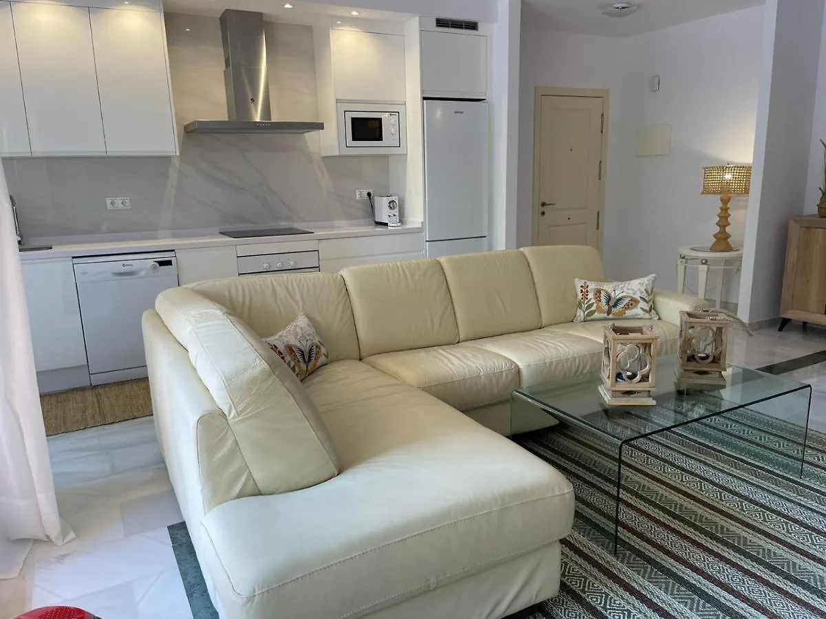 Marbella Playa Residencial Con Piscina Apartment