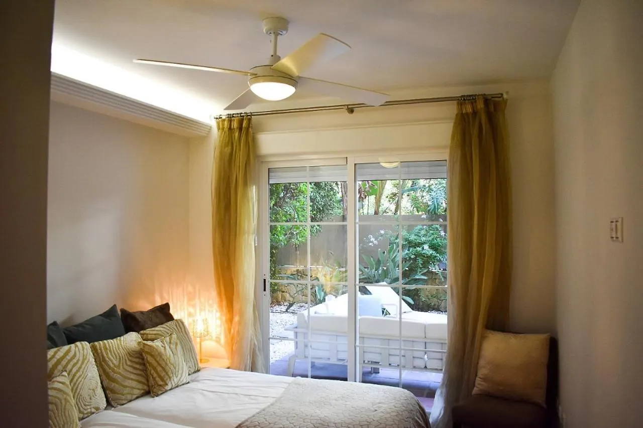 Marbella Playa Residencial Con Piscina Apartment 0*,  Spain