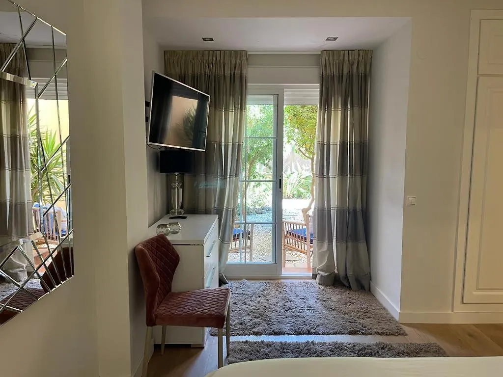 Marbella Playa Residencial Con Piscina Apartment